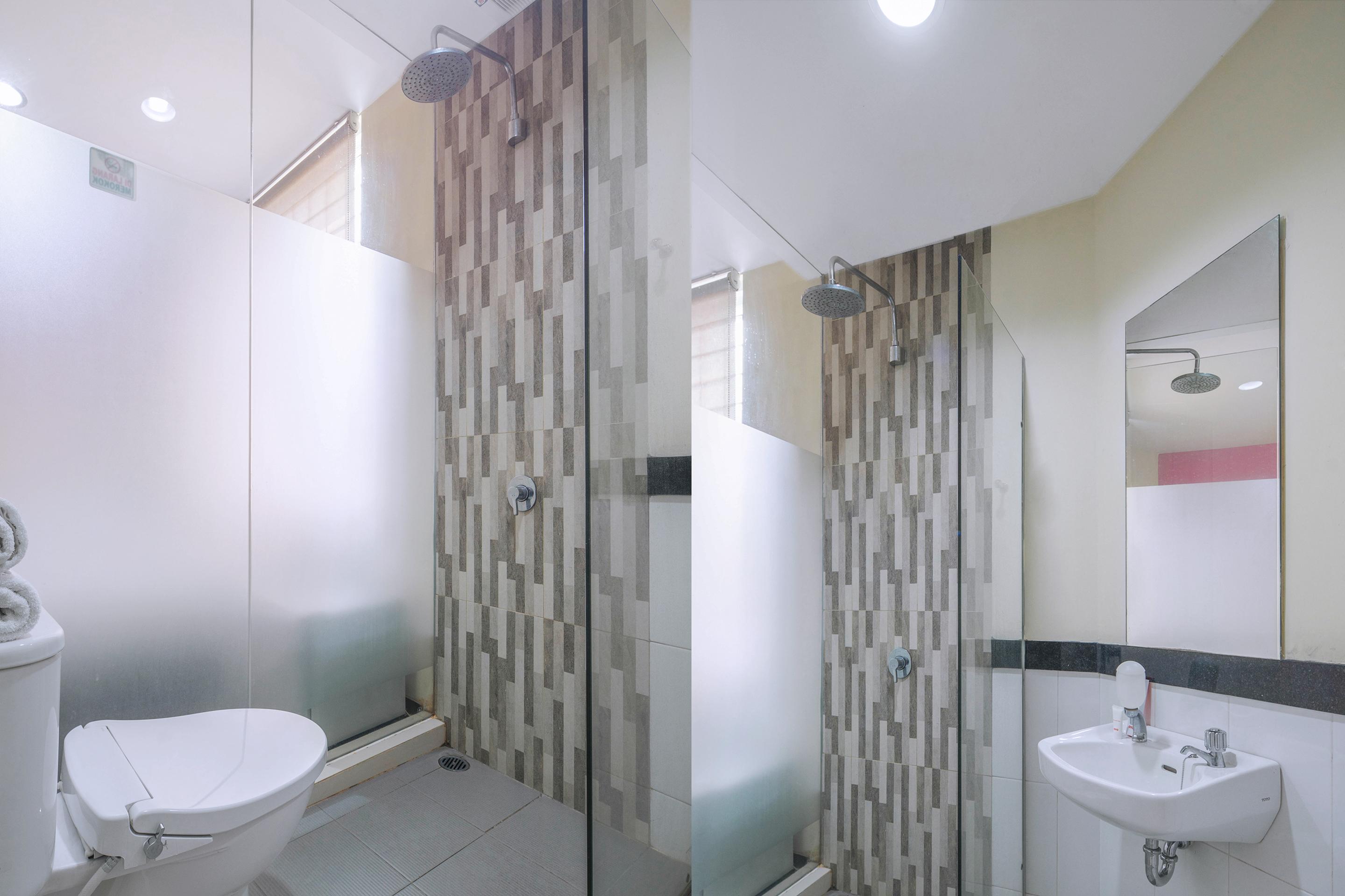 Super Oyo Capital O 1121 Orienchi 2 Hotell Jakarta Exteriör bild