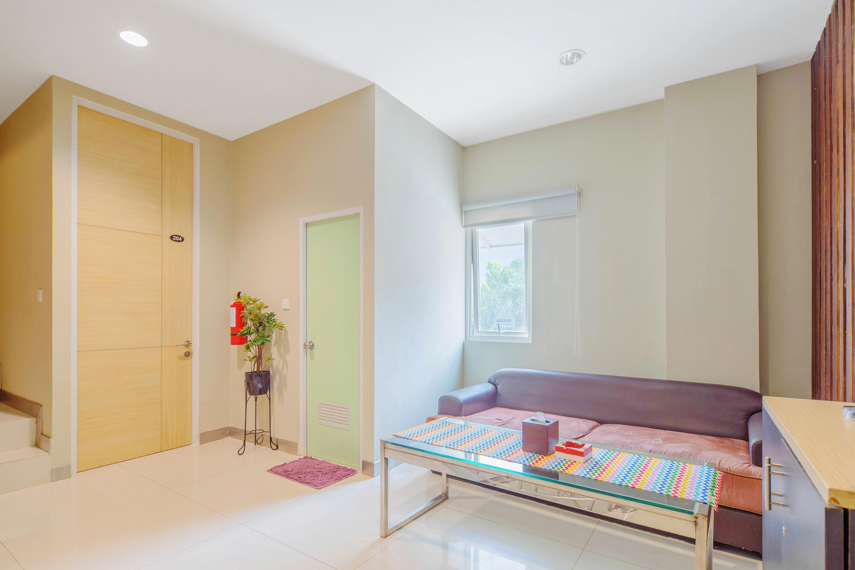 Super Oyo Capital O 1121 Orienchi 2 Hotell Jakarta Exteriör bild