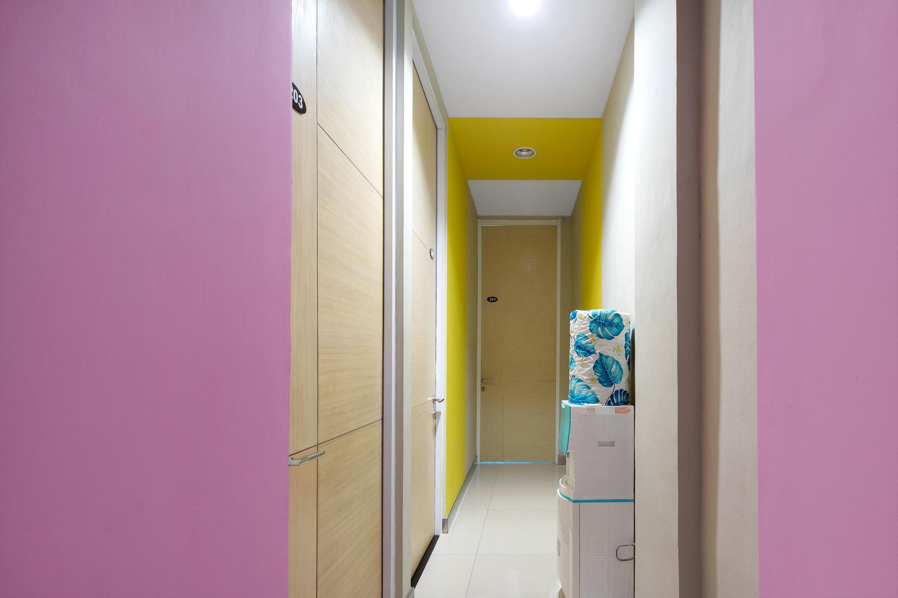 Super Oyo Capital O 1121 Orienchi 2 Hotell Jakarta Exteriör bild