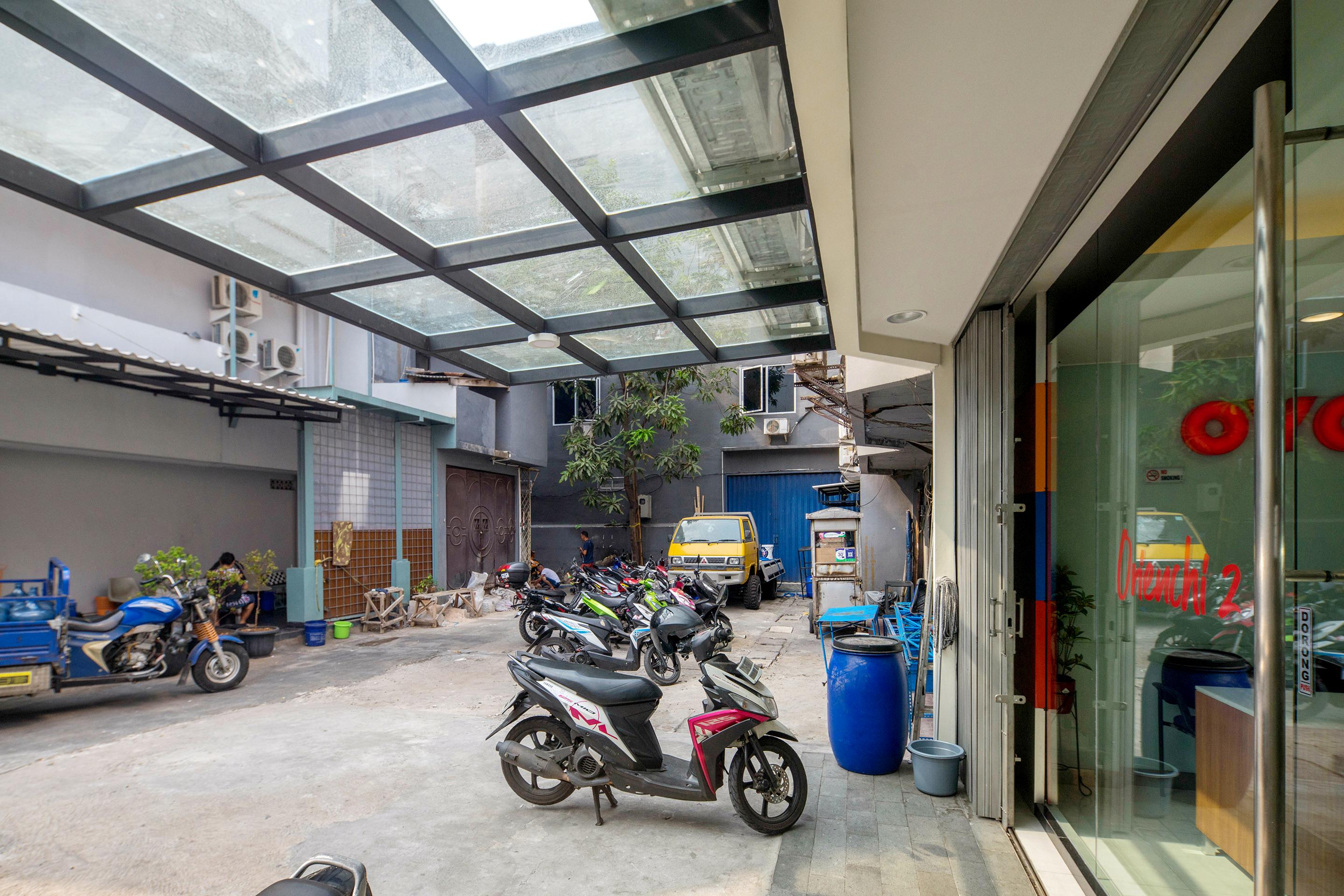 Super Oyo Capital O 1121 Orienchi 2 Hotell Jakarta Exteriör bild