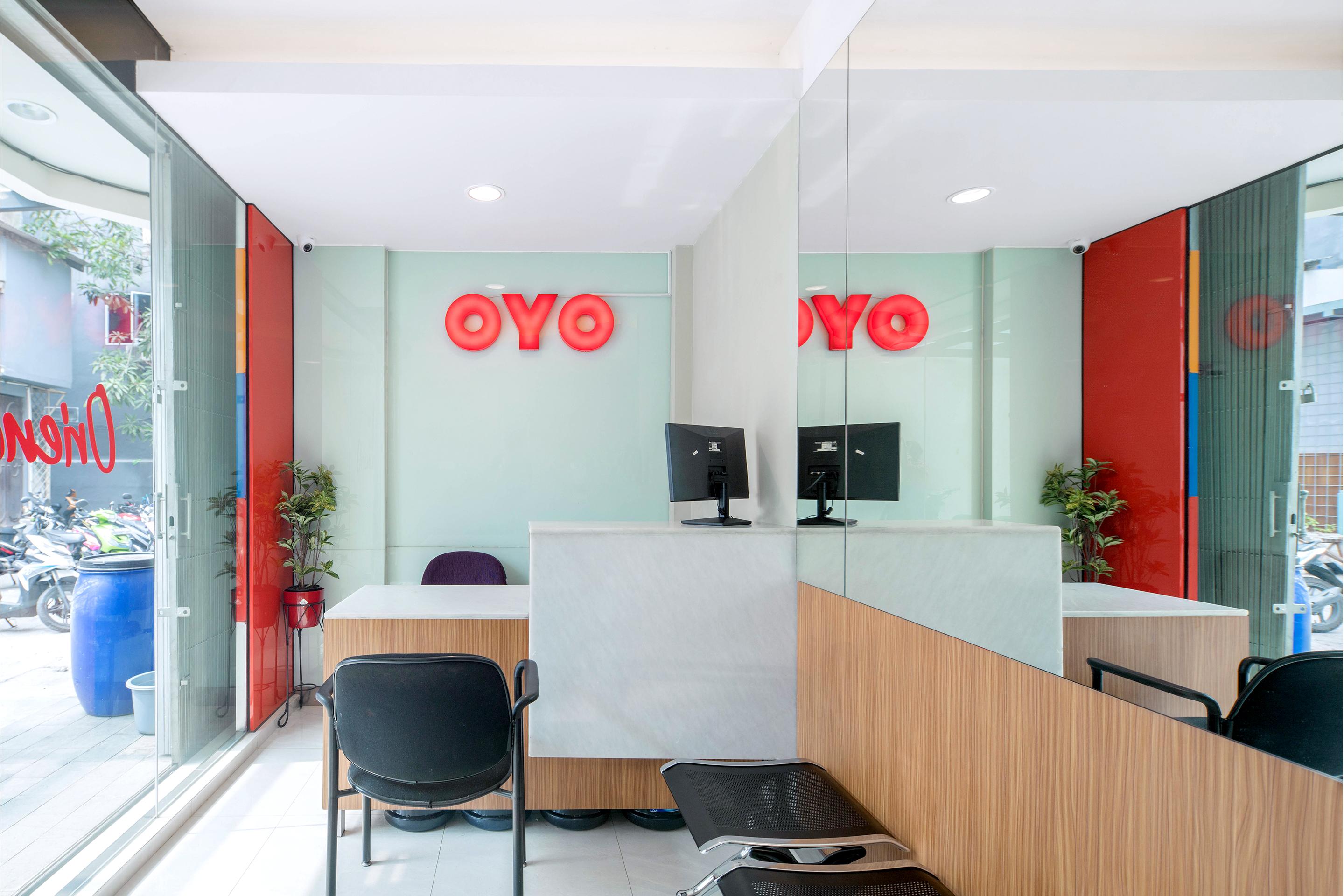 Super Oyo Capital O 1121 Orienchi 2 Hotell Jakarta Exteriör bild